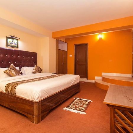 Отель Oyo 12370 Royal Sarava Дарджилинг Экстерьер фото